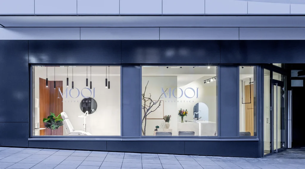 Außenansicht des MOOI Aesthetics Studios in Stuttgart